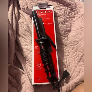 revlon smooth stay 1/2” coconut infused curling iron